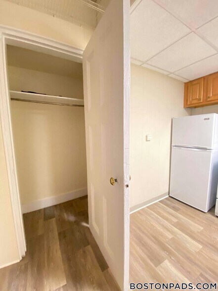 Building Photo - 62 Boylston St