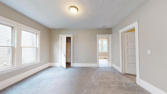Building Photo - 2053 W.99th