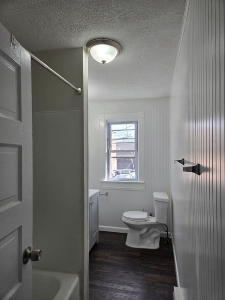 Building Photo - 1419 Princeton Ave