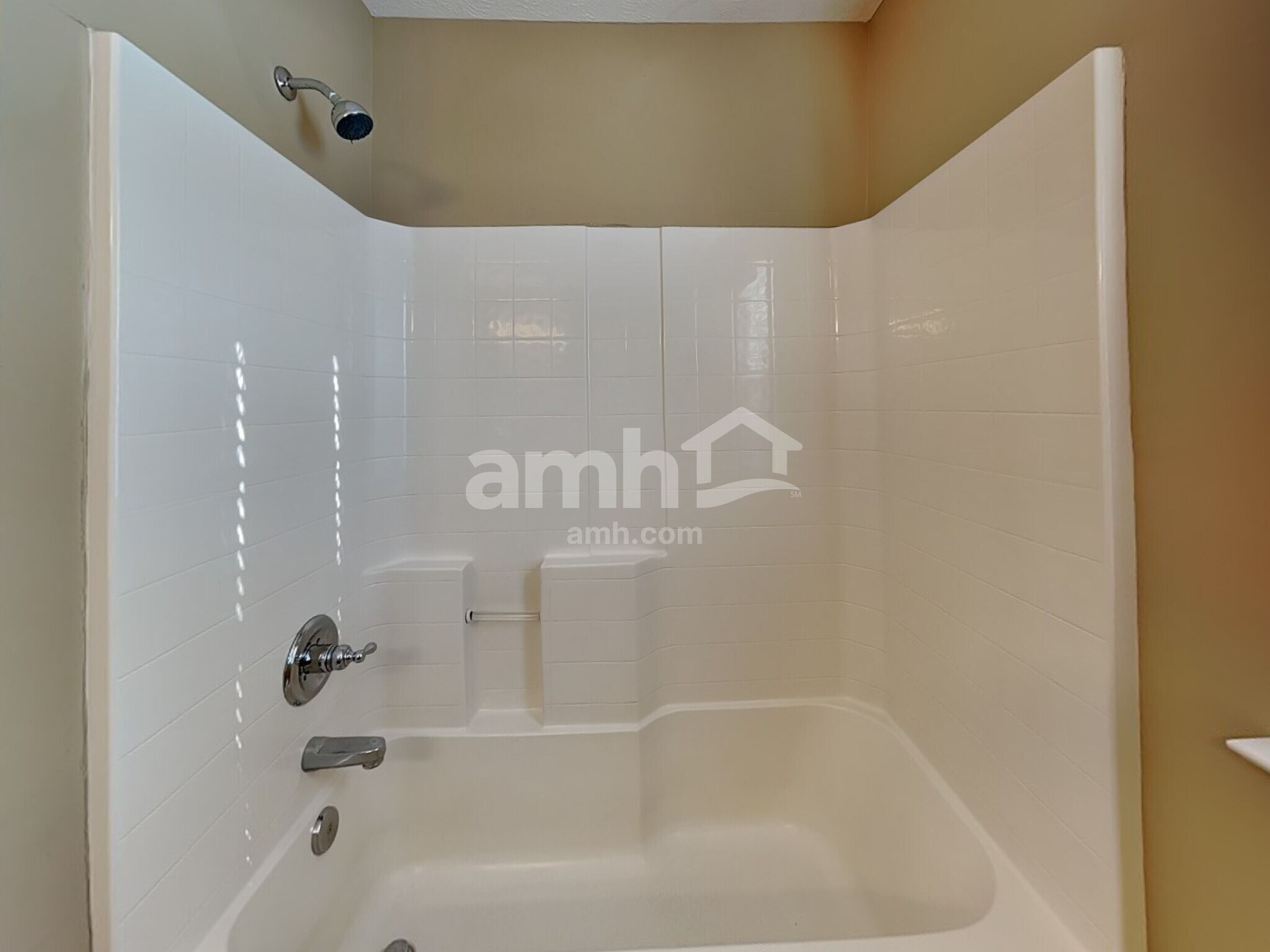 Building Photo - 661 Sugar Mill Dr