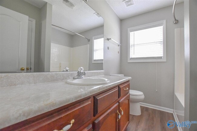 Building Photo - 136 Populus Dr