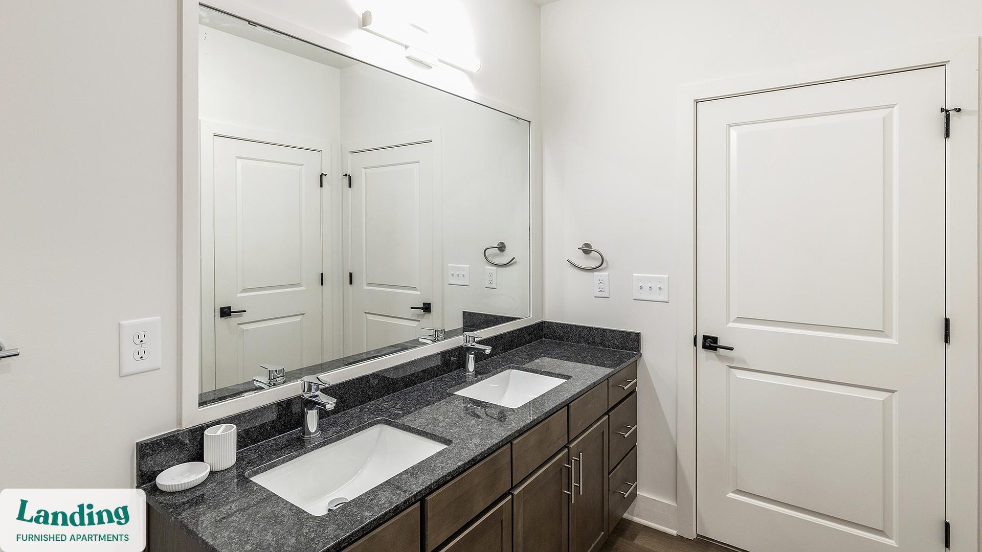 Building Photo - 170 Graphics Dr