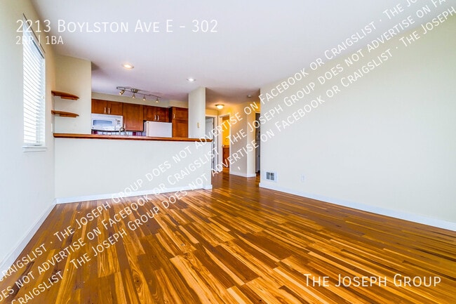 Building Photo - 2213 Boylston Ave E