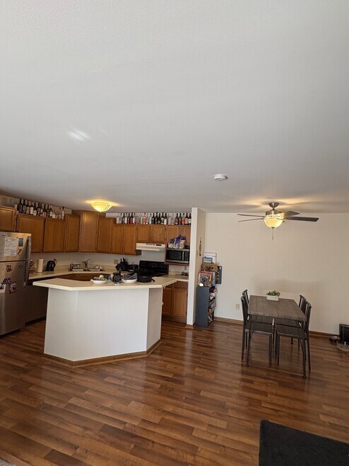 Building Photo - 5 High Point Woods Dr