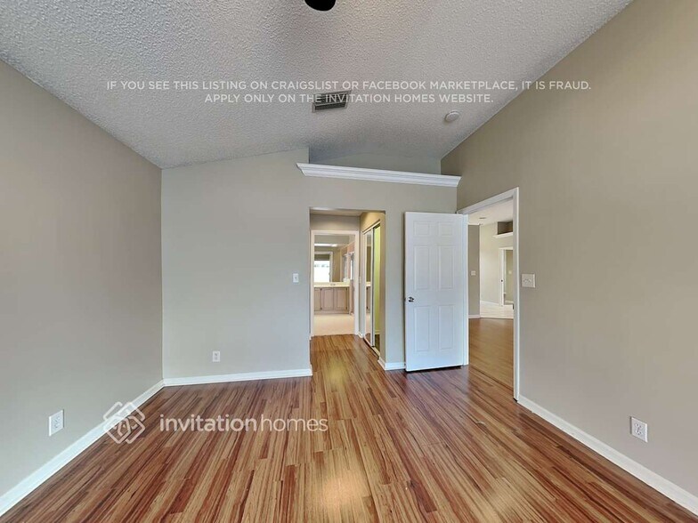 Building Photo - 13297 Emerald View Ct