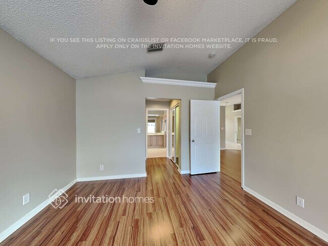 Building Photo - 13297 Emerald View Ct