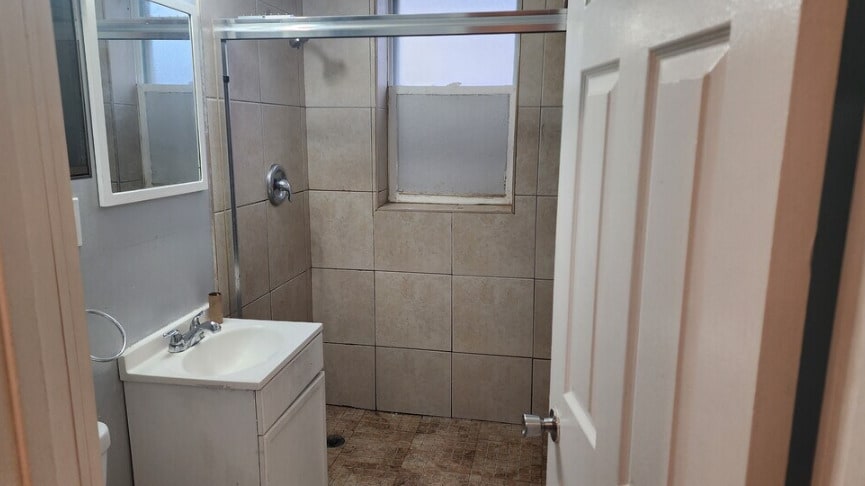 Building Photo - 1211 Highland Ave