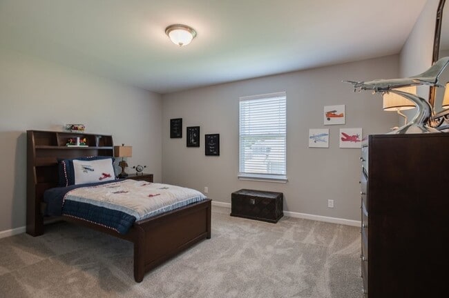 Building Photo - 5807 Shoreline Dr