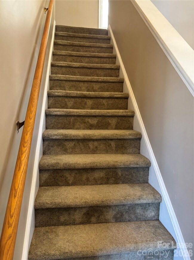 Building Photo - 1641 Clooney Ln