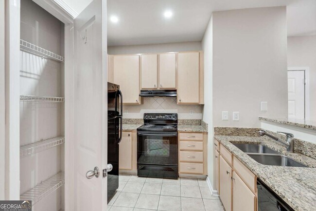 Building Photo - 821 Ralph McGill Blvd NE