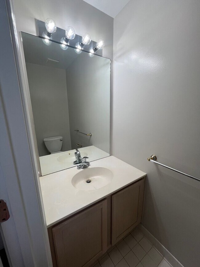 Building Photo - 5106 Observation Way