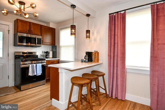 Building Photo - 503 Woodston Rd