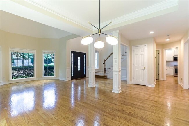 Building Photo - 1167 Druid Walk