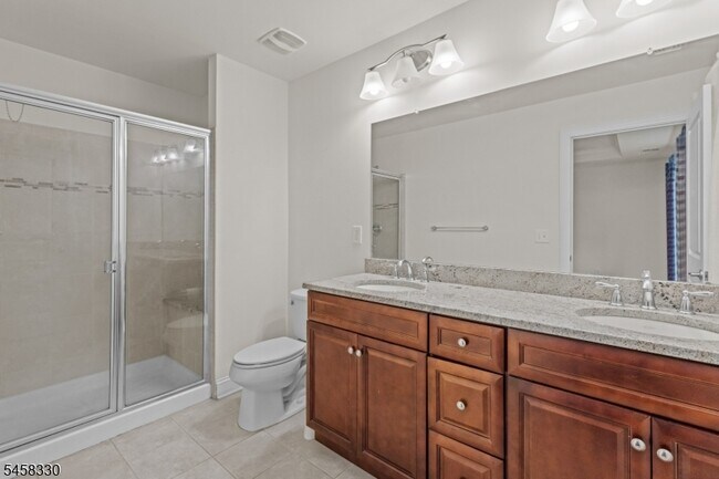 Building Photo - 52 Parkside Dr