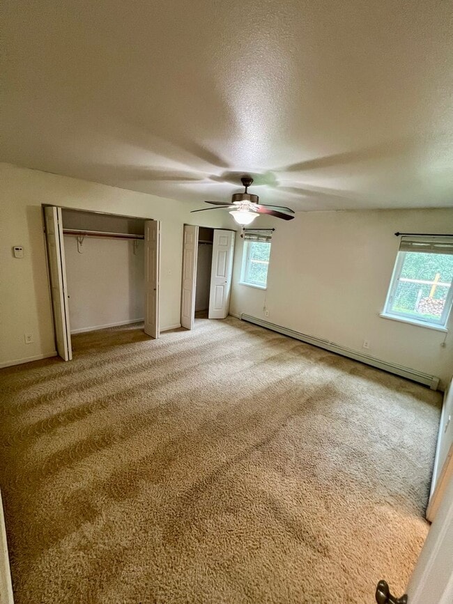 Building Photo - 3-Bedroom Home in North Pole / 2 Car Garag...