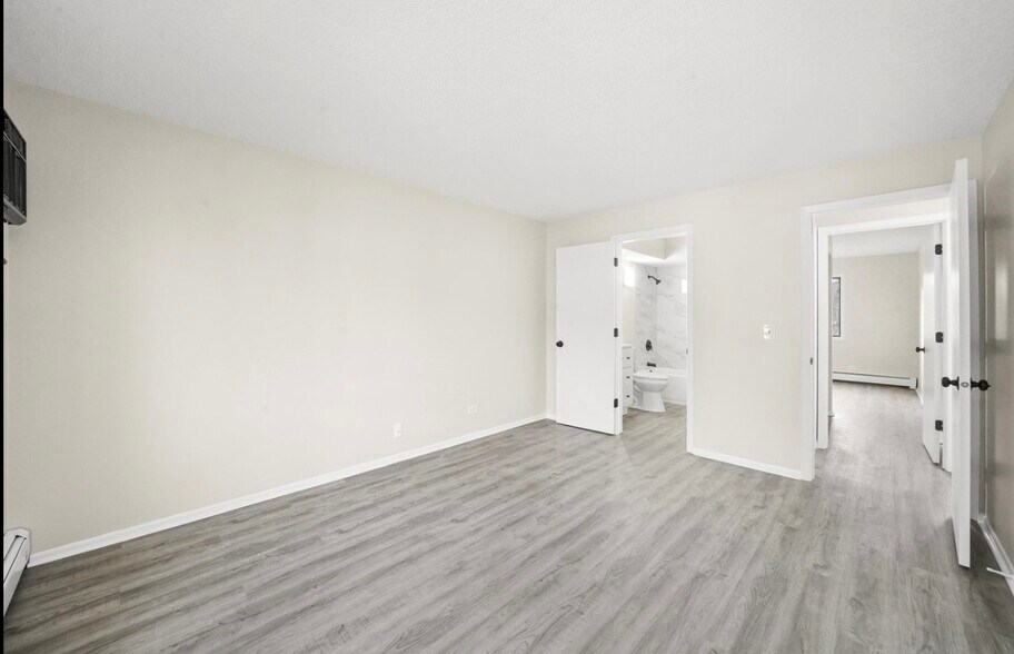 Building Photo - 2710 Northcreek Dr