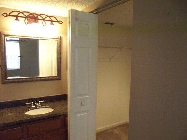 Building Photo - 3151 Leewood Terrace