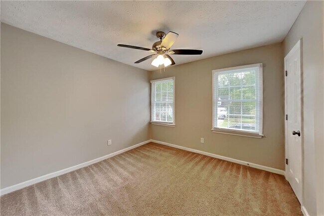 Building Photo - 5051 Sugar Creek Dr