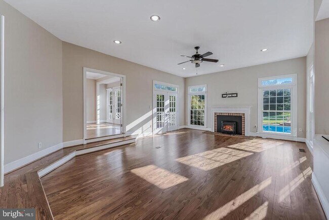 Building Photo - 615 Nalls Farm Way