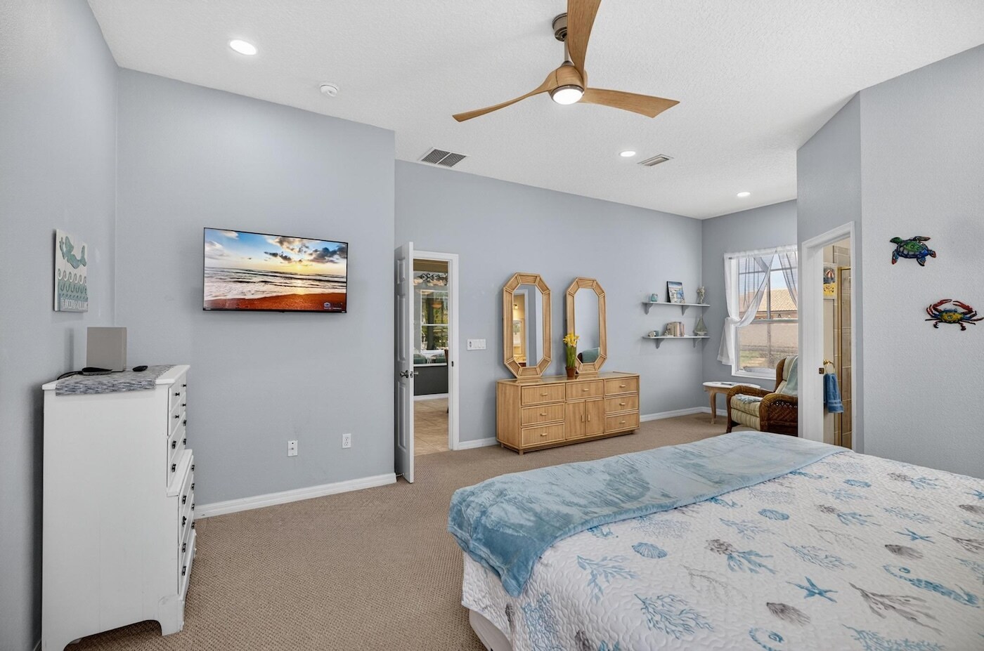 Building Photo - 8 Collinson Ct