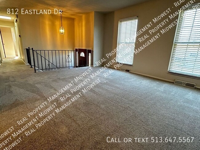 Building Photo - 812 Eastland Dr