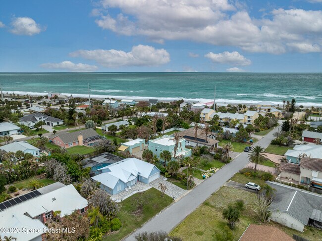 Building Photo - 212 3rd Ave