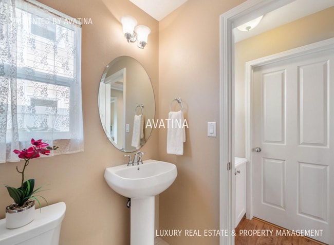 Building Photo - 91-1167 Waiemi St-