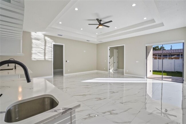 Building Photo - 3310 W Cherry St