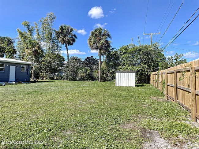 Building Photo - 124 Bermuda St