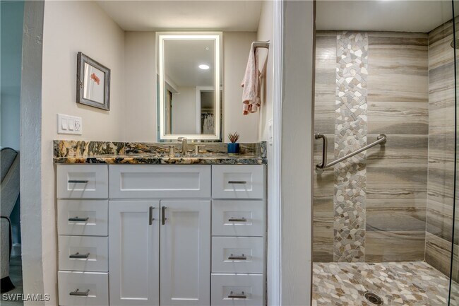 Building Photo - 15350 Moonraker Ct
