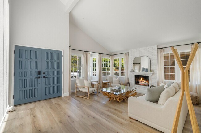 Building Photo - Experience Coastal Living at Its Finest in...