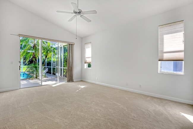 Building Photo - 22 Windward Dr