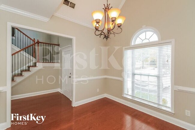 Building Photo - 54 Village Park Dr