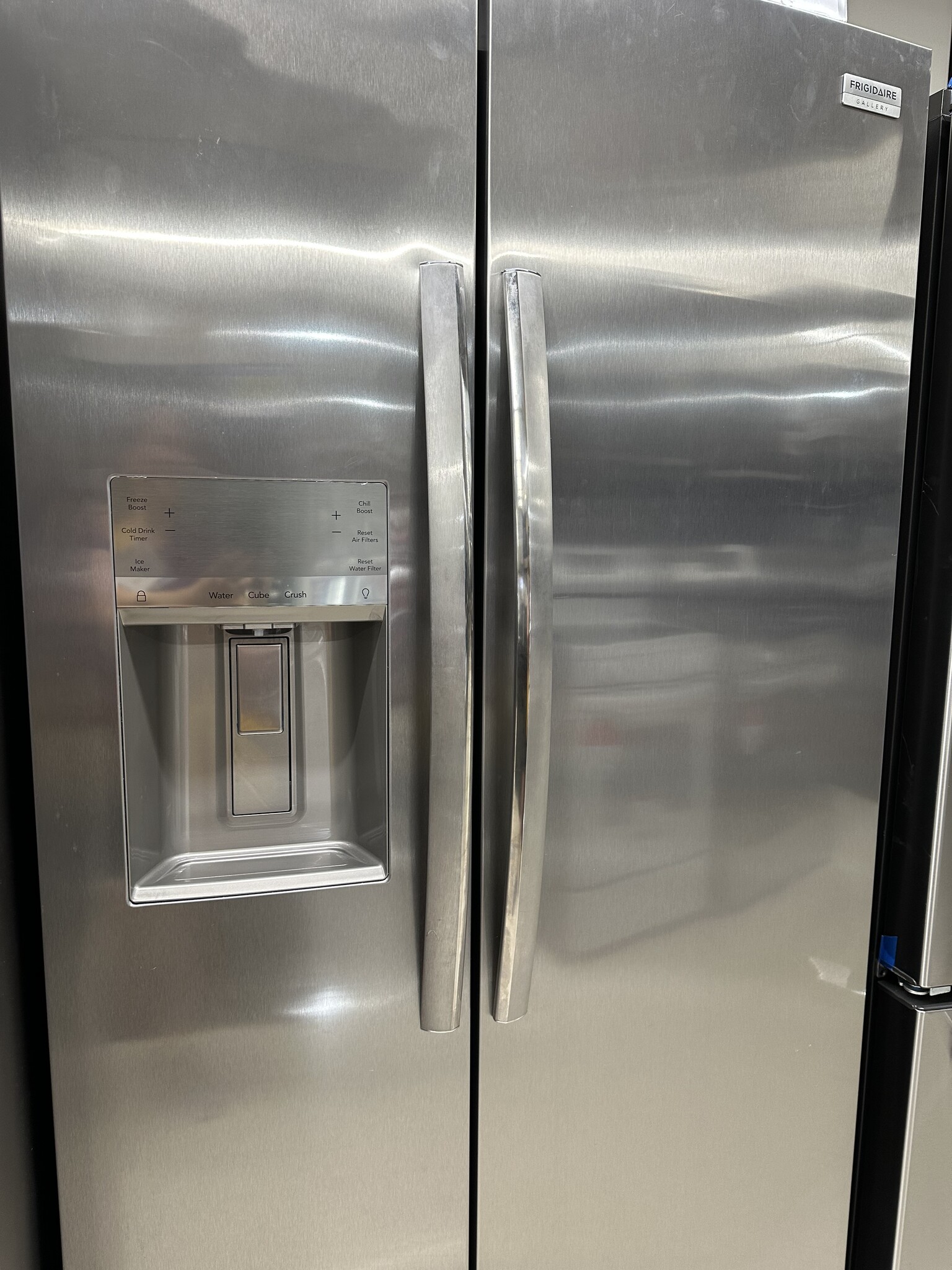 BRAND NEW REFRIGERATOR - 18041 Biscayne Blvd