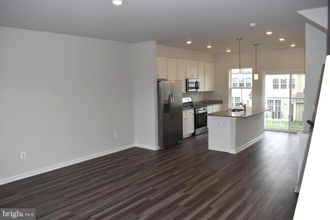 Building Photo - 119 Brashear Ct