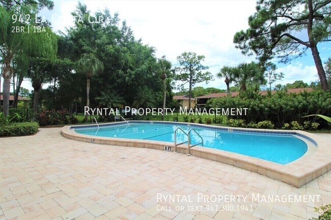 Building Photo - 942 La Costa Cir