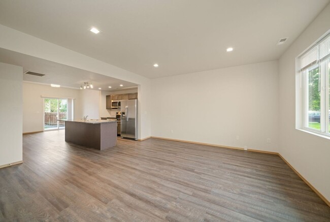 Building Photo - 1113 W Sinto Ave