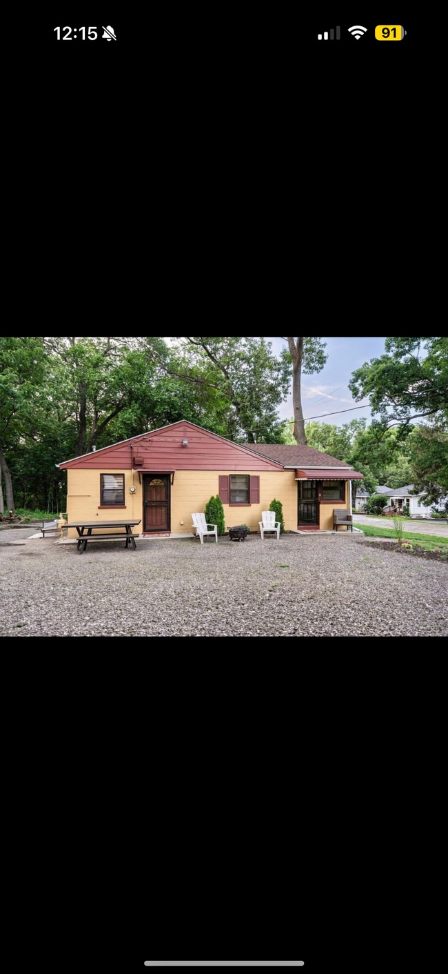 Building Photo - 234 N Hamilton St