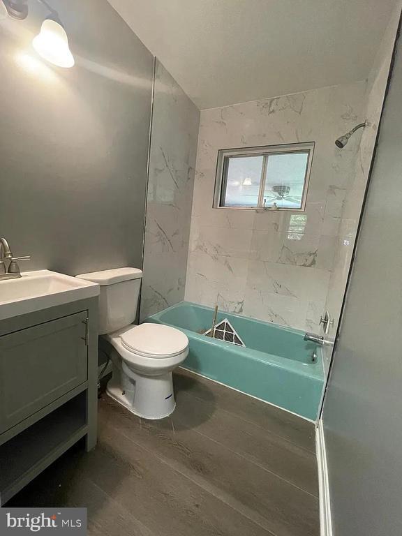 Building Photo - 205 Old Magothy Bridge Rd