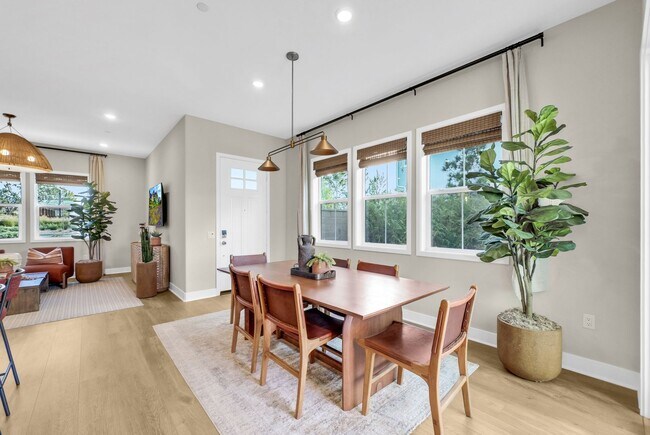 Building Photo - New-built Home in Great Park