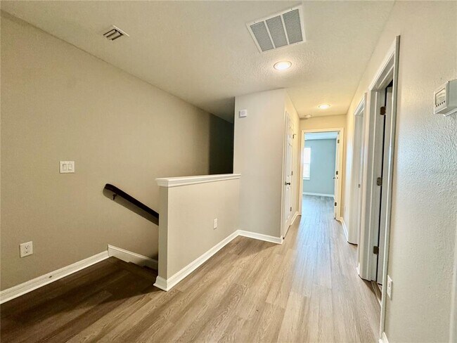 Building Photo - 7208 Grand Elm Dr
