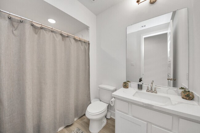 Building Photo - 31411 Weathered Cabin Ct