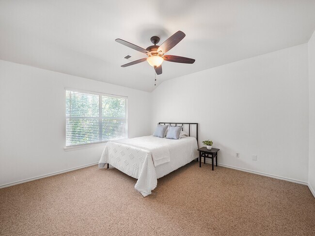 Building Photo - 78 Blue Creek Ct