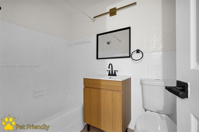 Building Photo - 12287 NE 7th Ave