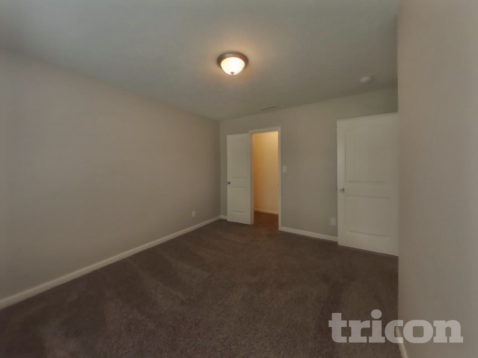 Building Photo - 818 Westpointe Dr