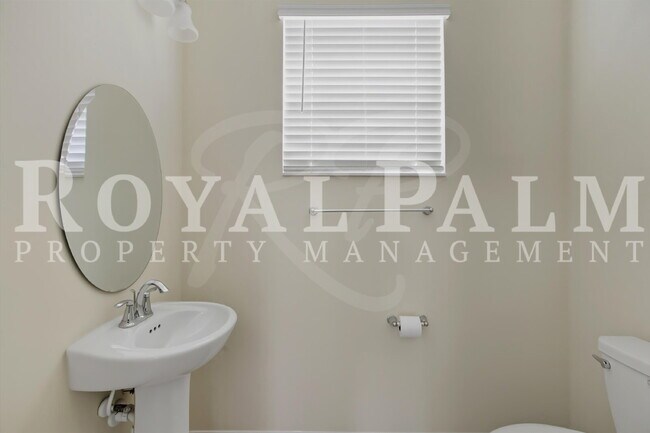 Building Photo - 8895 Via Isola Court