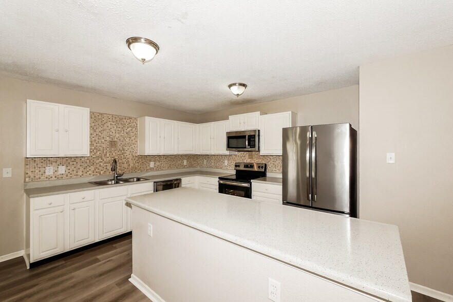 Building Photo - 6058 Amber Valley Ln