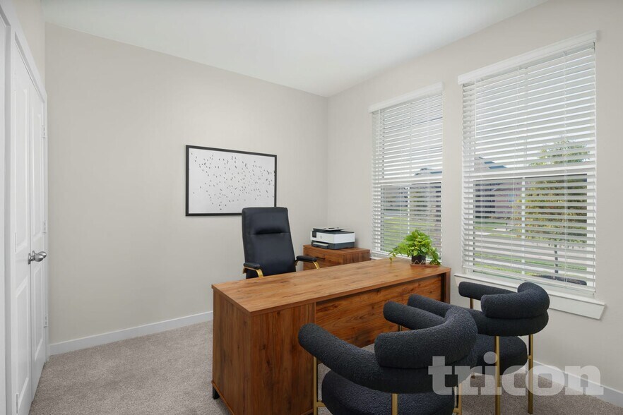 Building Photo - 8005 Calhoun Vly Dr