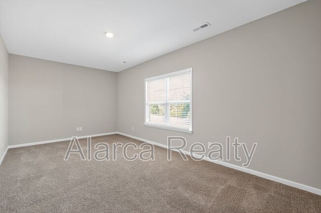 Building Photo - 256 W Waterlynn Rd