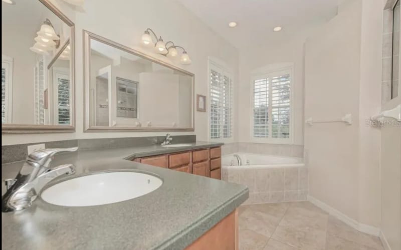 Building Photo - 6930 Moran Rd